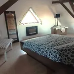 La Chaumiere De Lilou, Havre De Paix En Campagne